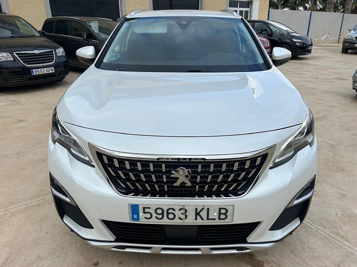 PEUGEOT 3008 ALLURE 1.5 BLUE HDI AUTO SPANISH LHD IN SPAIN ONLY 56000 MILES 2018